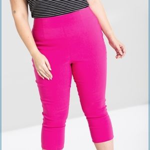 NWT Hell Bunny hot pink pinup capris